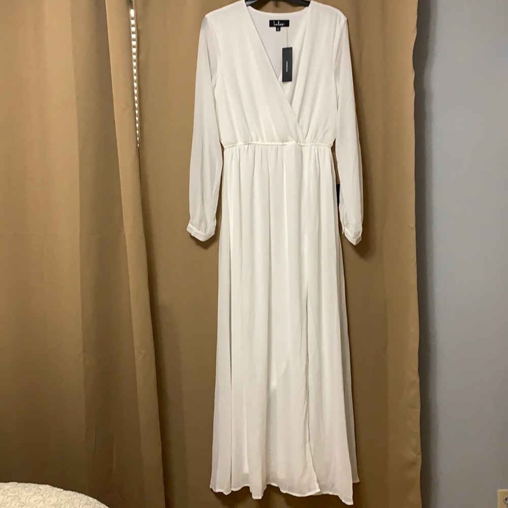 White long sleeve maxi dress